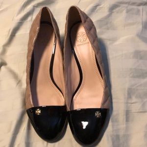 Tory Burch Claremont wedge Excellent used. Sz 9.5